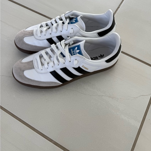 Adidas Women’s White and Black Sneakers - Sambas - Picture 5 of 7